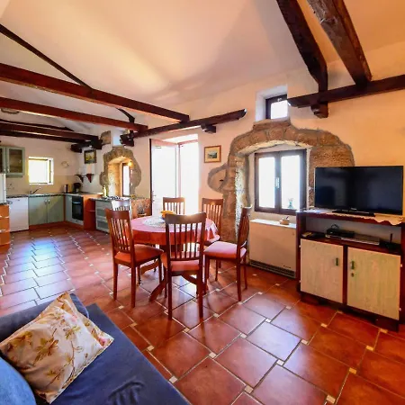 Stefi By Interhome Vakantiehuis